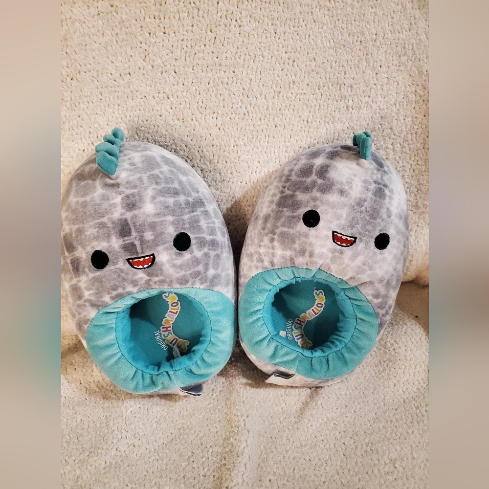 Kids Squishmallows Slippers Size 4-5